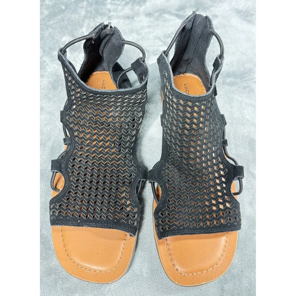 Lucky Brand Sandals Womens 8.5 Black Perforated Suede Gladiator Zip